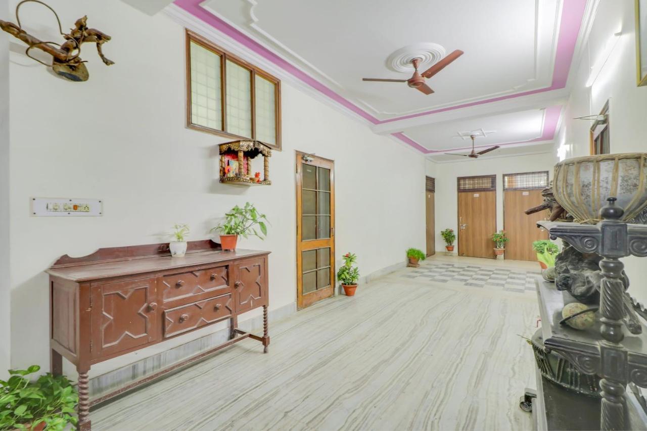 Super Oyo Capital O Heritage House Colonelganj Exterior foto
