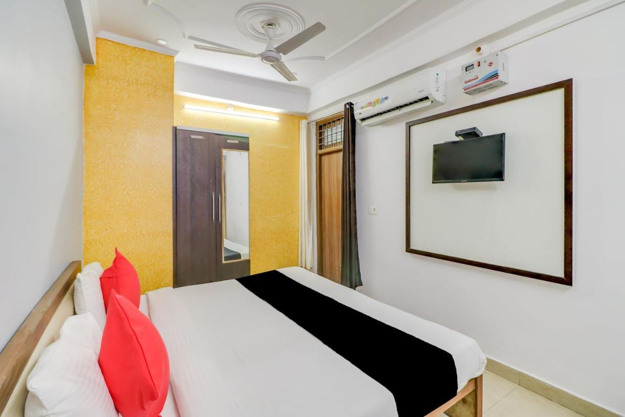 Super Oyo Capital O Heritage House Colonelganj Exterior foto