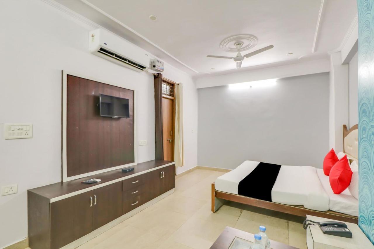 Super Oyo Capital O Heritage House Colonelganj Exterior foto